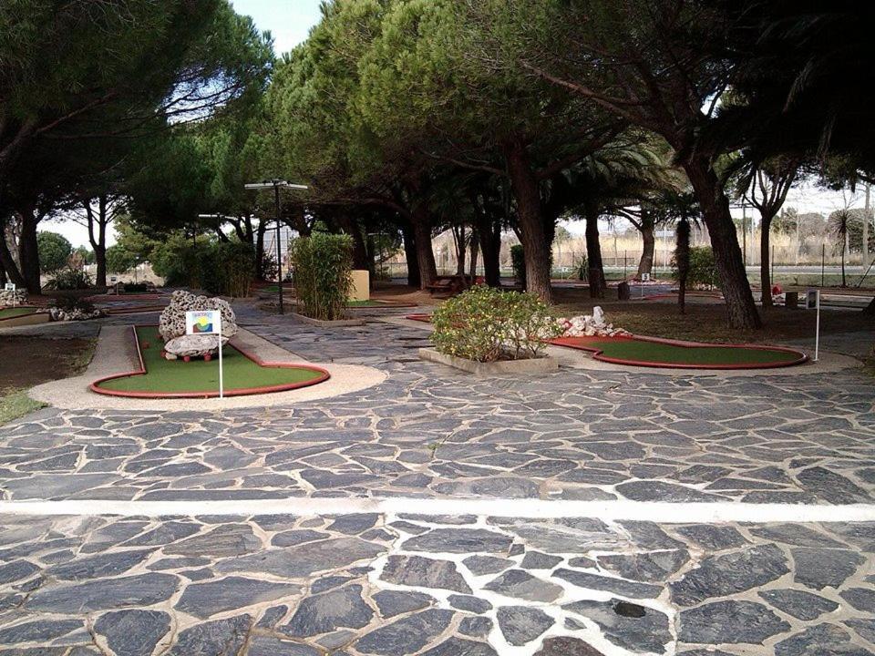 Con Plaza De Parking Y Piscina Comunitaria